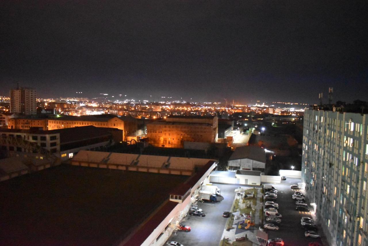 Loft Apartment In เยเรวาน ภายนอก รูปภาพ